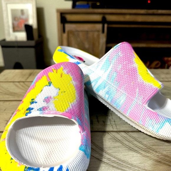 ♥️ Women's Mia Pastel Multi Lexa Slide Sandals - Picture 2 of 6